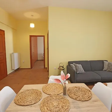 Virginia's * Ermupoli